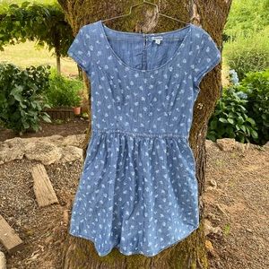 Old Navy Floral Print w/pockets! Plus size 16!